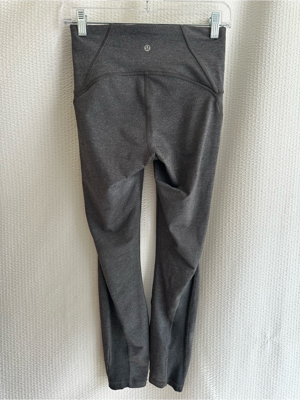 Lululemon Hit It Gray Crop 7/8 Leggings Mesh Panels Size 6 Running Women’s